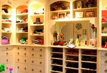 Wimmelbild Garderobe